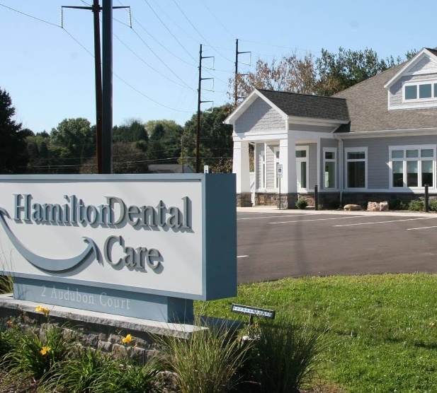 Screenshot_31-12-2024_91736_hamilton-dental-care.com